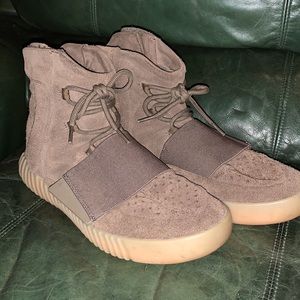 Men’s Adidas Yeezy Boost 750 Sport Size 10